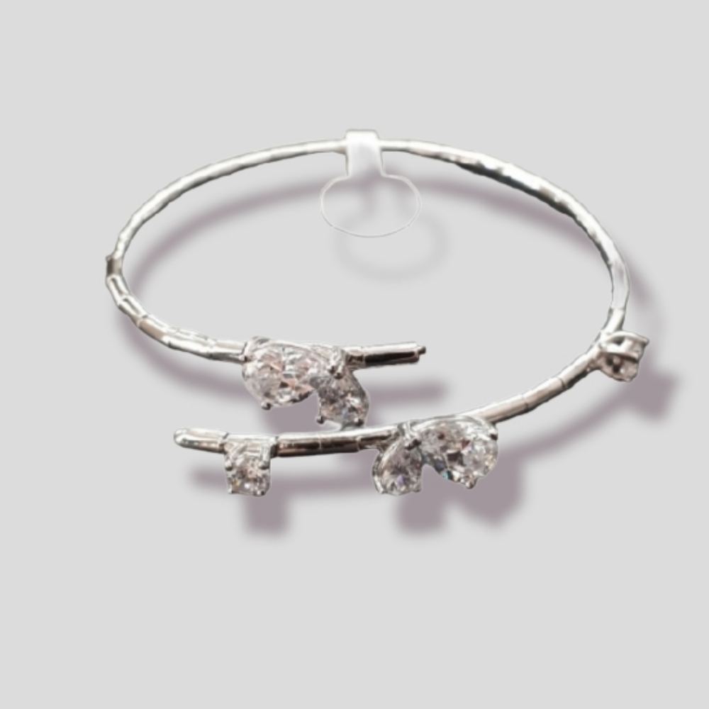 Crystal bangle bracelet